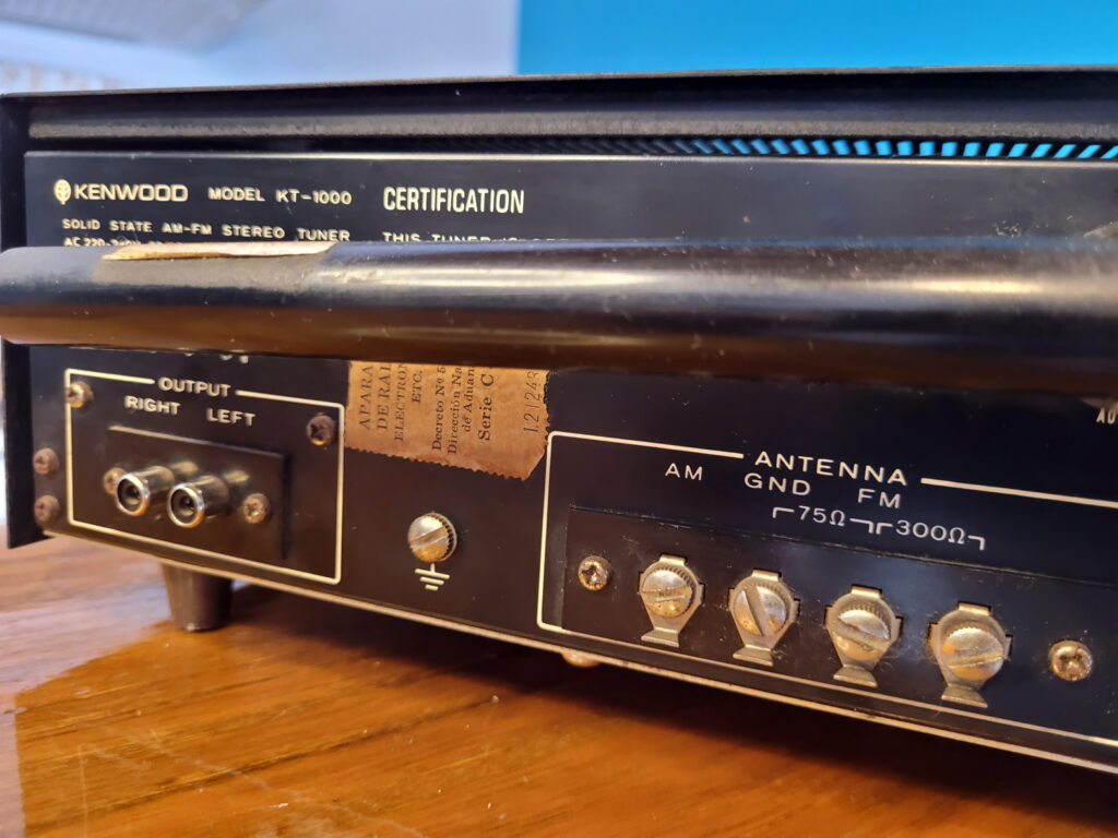 Kenwood KT-1000 de 1968 - posterior